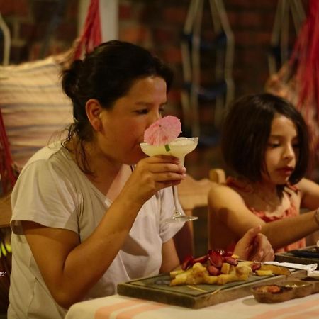 Perezoso Hostel รัวเรนาบาเก ภายนอก รูปภาพ