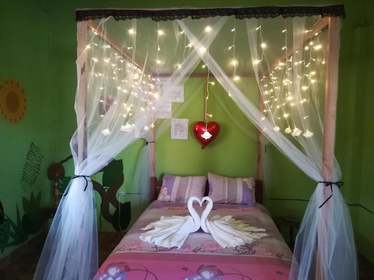 Perezoso Hostel รัวเรนาบาเก ภายนอก รูปภาพ
