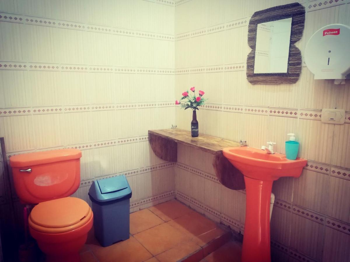 Perezoso Hostel รัวเรนาบาเก ภายนอก รูปภาพ