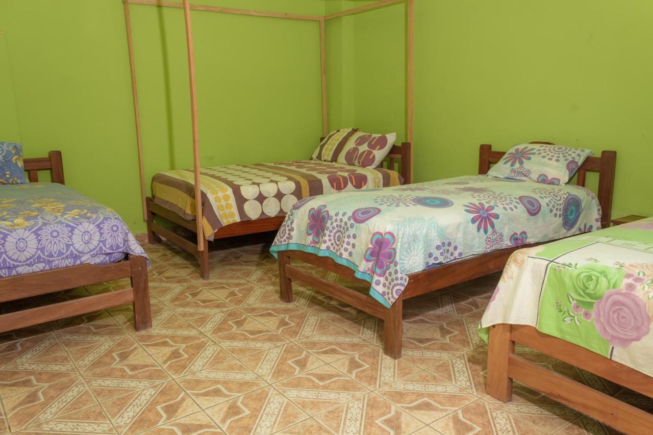 Perezoso Hostel รัวเรนาบาเก ภายนอก รูปภาพ