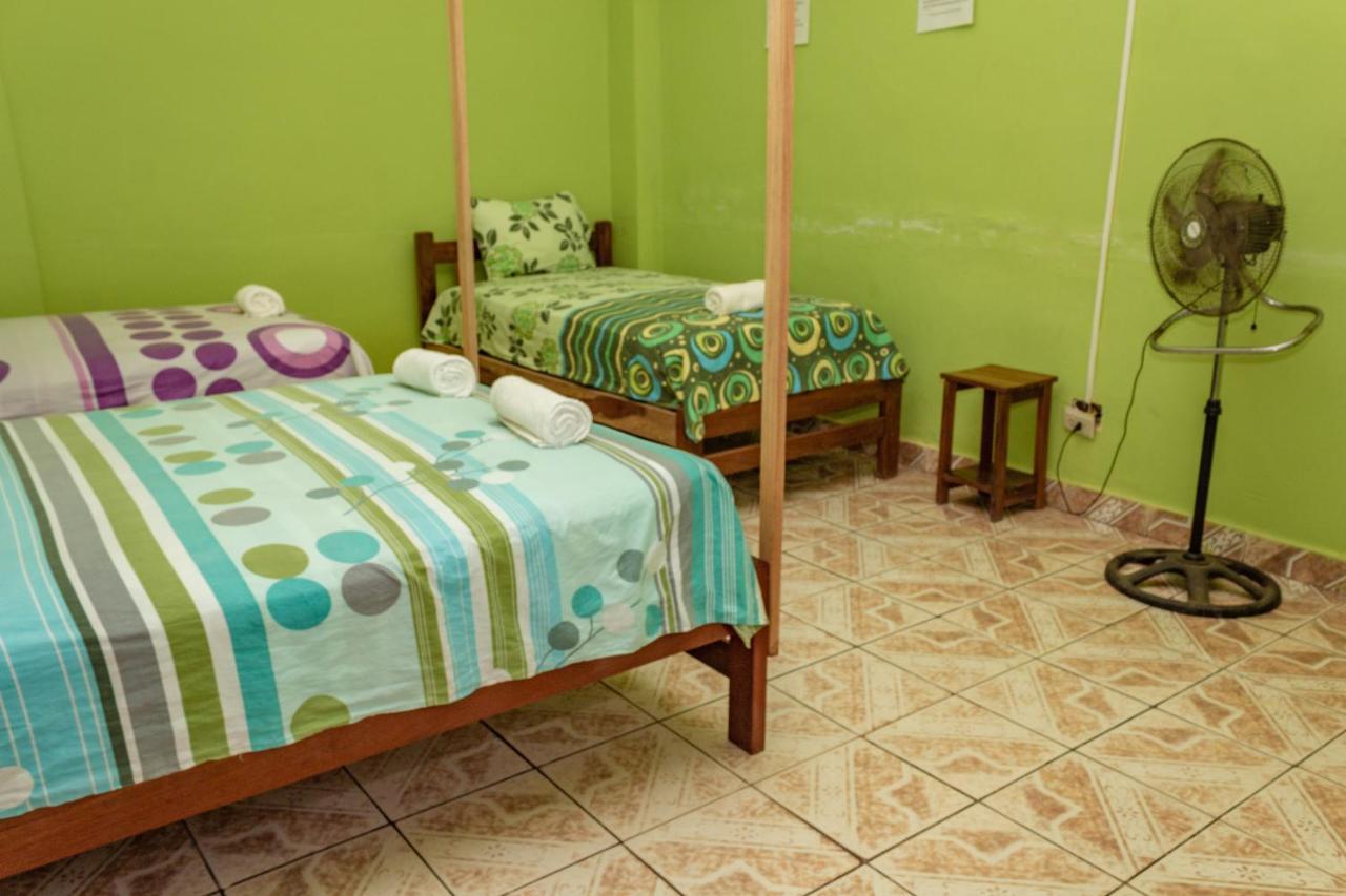 Perezoso Hostel รัวเรนาบาเก ภายนอก รูปภาพ