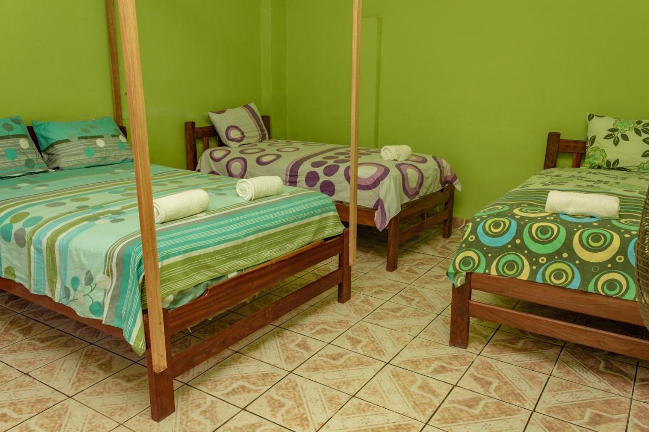 Perezoso Hostel รัวเรนาบาเก ภายนอก รูปภาพ