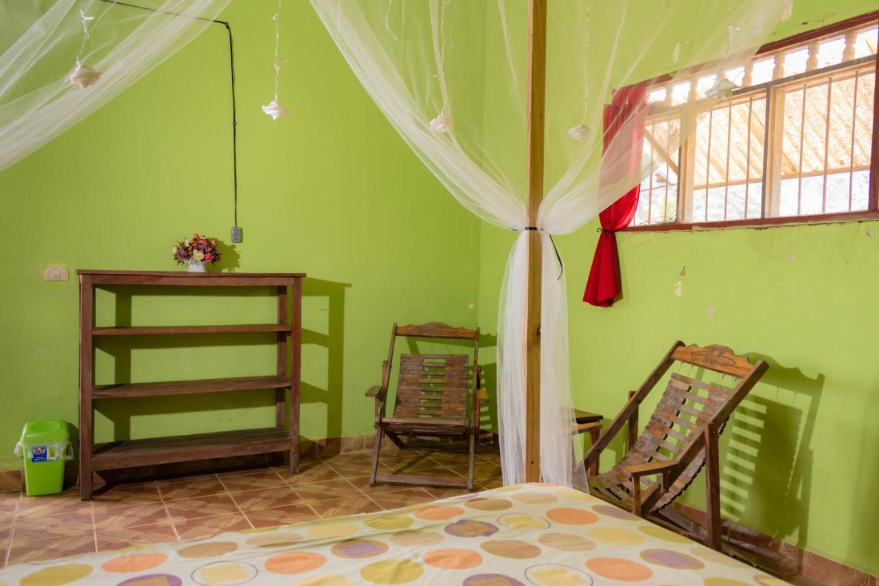 Perezoso Hostel รัวเรนาบาเก ภายนอก รูปภาพ