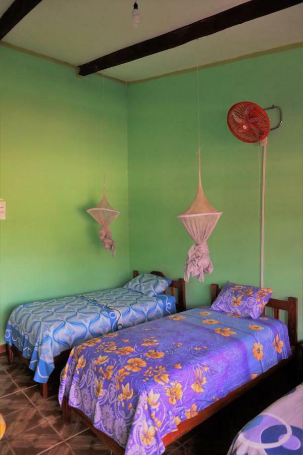 Perezoso Hostel รัวเรนาบาเก ภายนอก รูปภาพ